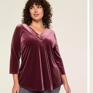 Lane Bryant NWT 18/20 velvet V-Neck Sleep Top - Mauve